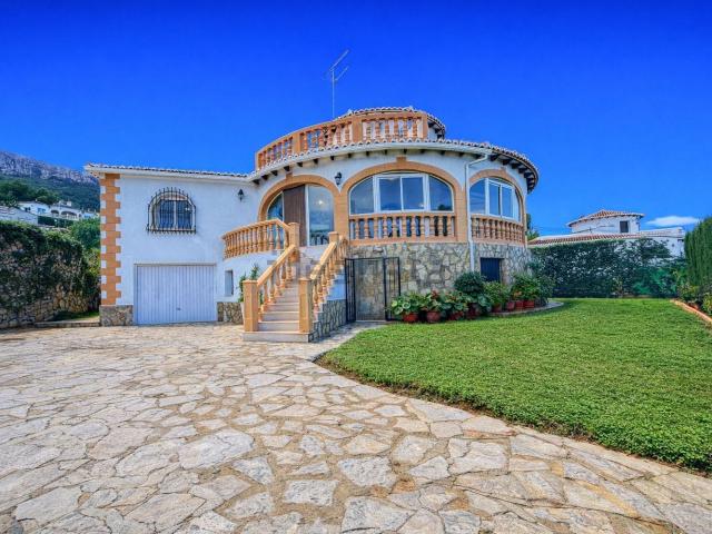 Chalet, Denia