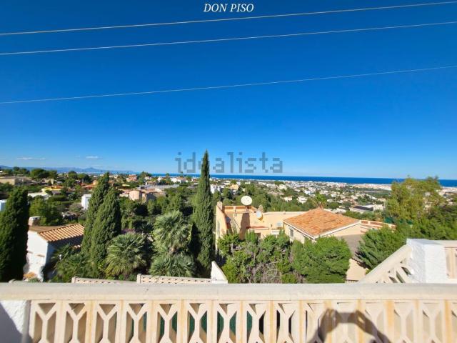 Chalet, Denia