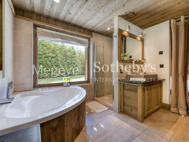 Chalet des Ours Proche du centre et des pistes de ski