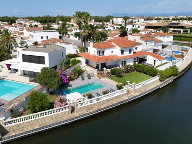 Chalet, Empuriabrava