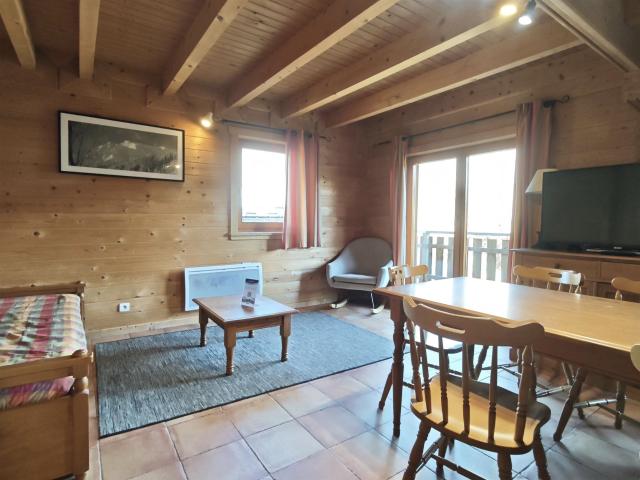 Chalet en Co propriété avec 3 chambres et piscine, près de M. 75m² Morillon