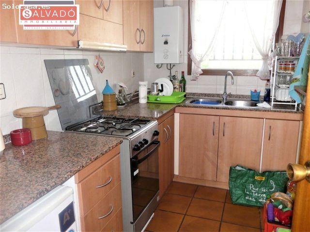 CHALET EN ALBINYANA CON JARDÍN Y PISCINA !