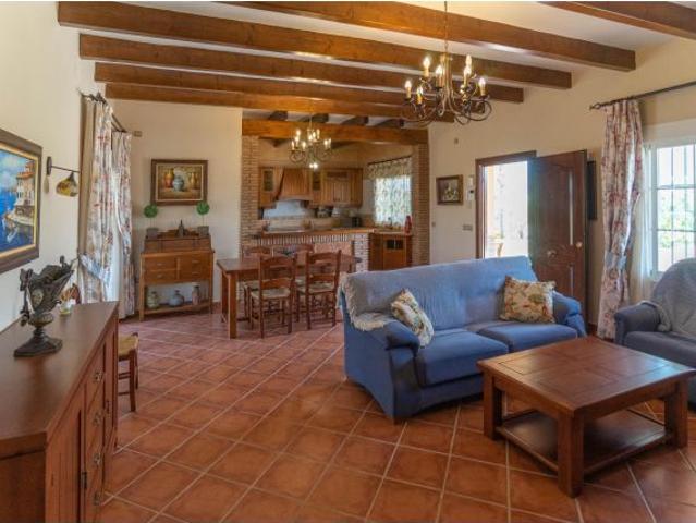 Chalet en Alhaurín el Grande con vistas panorámicas, piscina y barbacoa