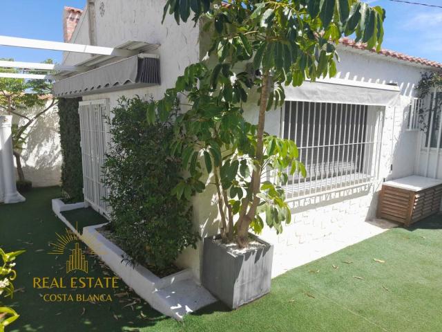 Chalet en alquiler. ALFAZ DEL PI / L'ALFàS DEL PI