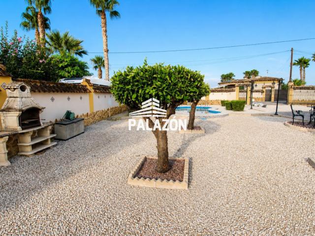 Chalet en alquiler en Catral Alicante