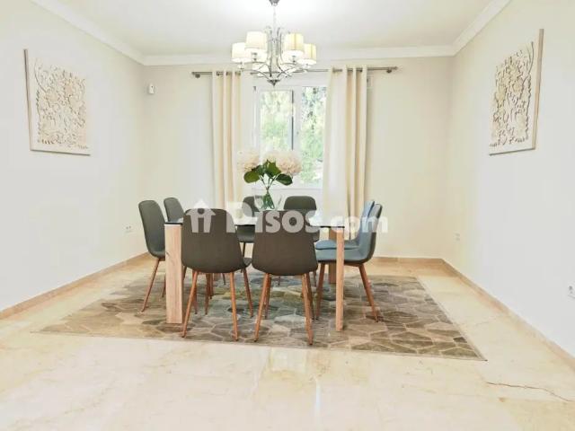 Chalet en alquiler en Calaburra Chaparral