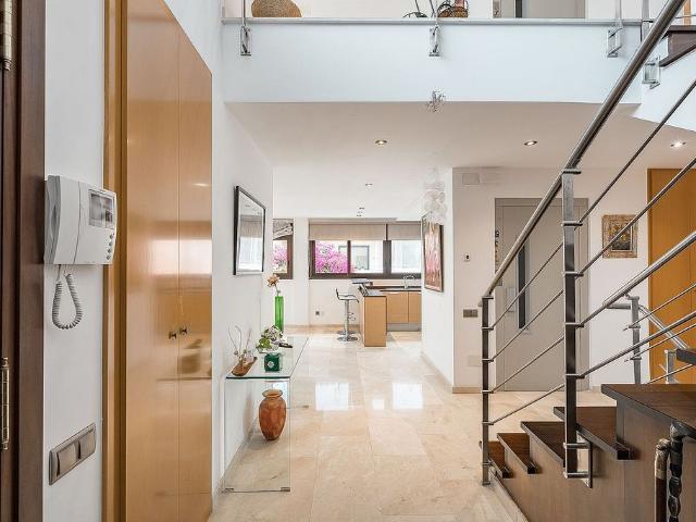 Chalet en alquiler en calle Caçadors, Sant Just Desvern, de 171 m² 4 habitaciones por 7.000