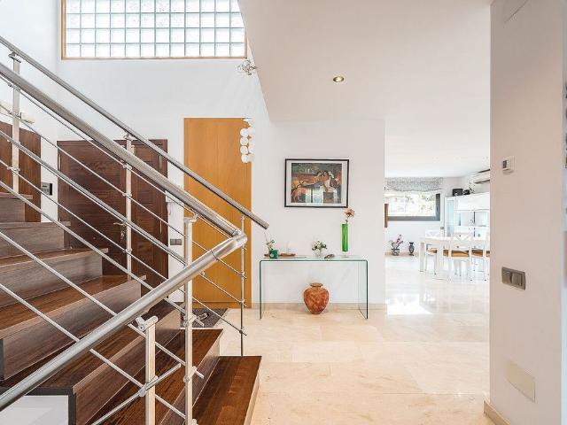 Chalet en alquiler en calle Caçadors, Sant Just Desvern, de 171 m² 4 habitaciones por 9.500