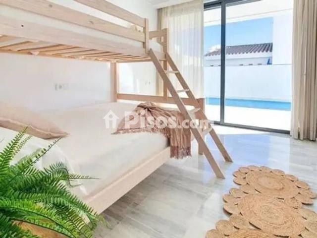 Chalet en alquiler en Calle Calle Albacete, 6