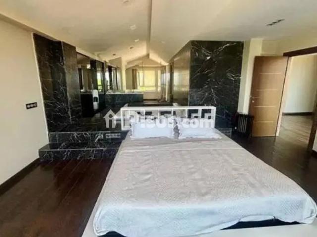 Chalet en alquiler en Calle Calle Kristobal Balenziaga S N
