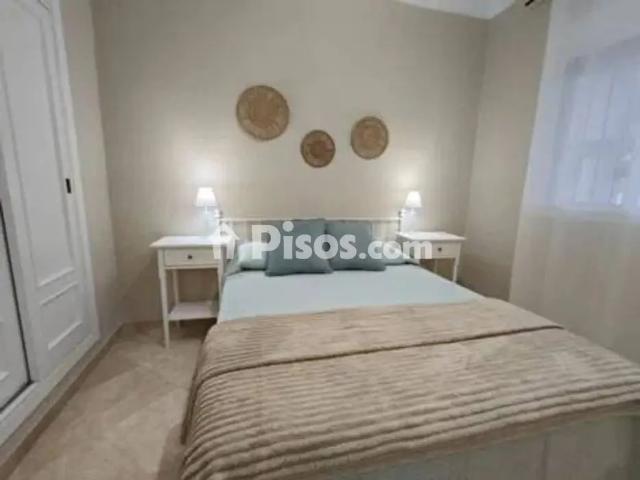 Chalet en alquiler en Calle Calle Heliopolis, 3