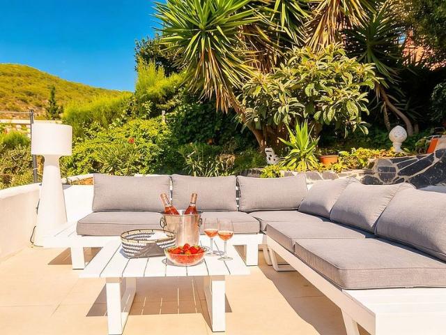 Chalet en alquiler en calle Creueta, Sitges, de 325 m² 5 habitaciones por 9.900