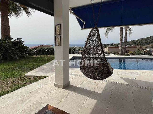 Chalet en alquiler en calle Antic de Vilassar de Dalt, Cabrils, de 400 m² 4 habitaciones por 5.800