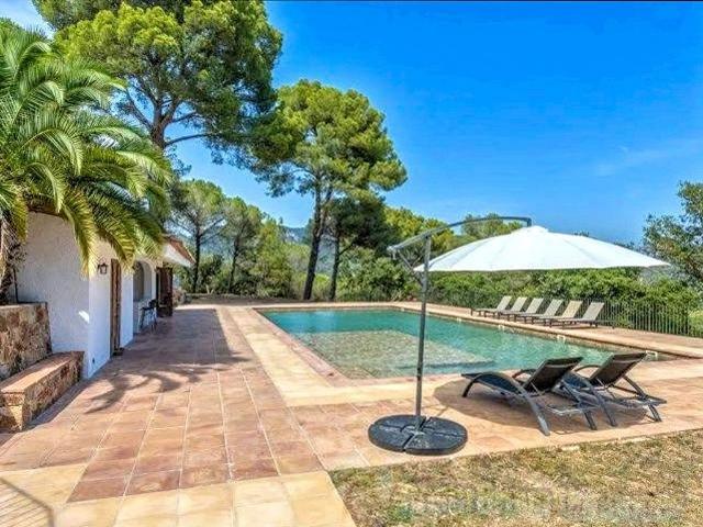 Chalet en alquiler en calle Diseminado Afueras, Tossa de Mar, de 350 m² 6 habitaciones por 29.000