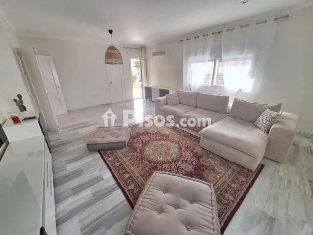 Chalet en alquiler en Calle Alcázar