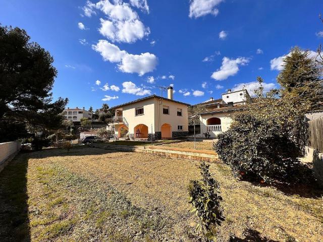 Chalet en alquiler en calle Aliga Coronada, Bisbal del Penedès, la, de 171 m² 4 habitaciones por 1.043