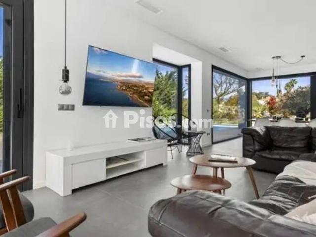 Chalet en alquiler en Calle Avenida 1 S N