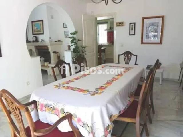 Chalet en alquiler en Calle Ávila
