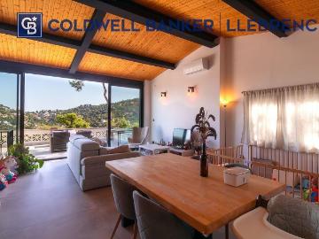 Chalet en alquiler en calle Gespa, Barcelona, de 116 m² 3 habitaciones por 2.400