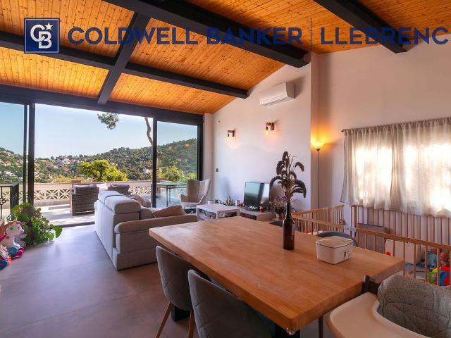 Chalet en alquiler en calle Gespa, Barcelona, de 116 m² 3 habitaciones por 2.400