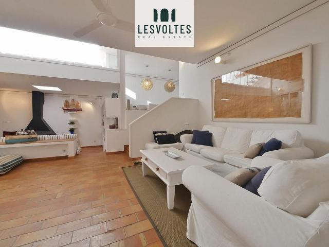 Chalet en alquiler en calle Gravina, Palafrugell, de 205 m² 6 habitaciones por 2.500