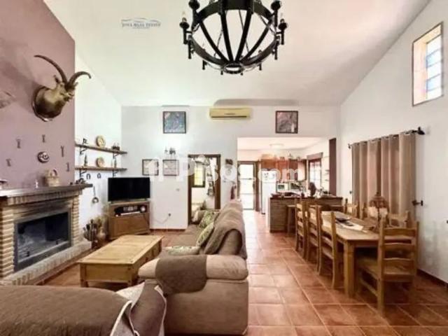 Chalet en alquiler en Calle Guerra, 2