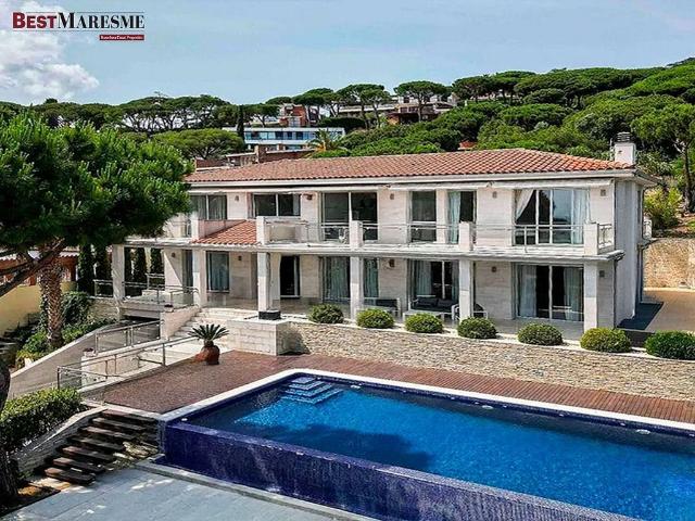 Chalet en alquiler en calle De Cabrera, Cabrils, de 789 m² 5 habitaciones por 12.500