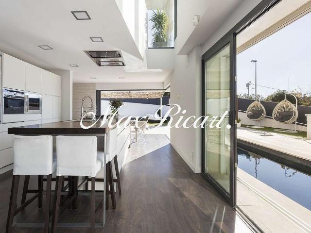 Chalet en alquiler en calle De Can Basseda, Barcelona, de 672 m² 7 habitaciones por 25.000