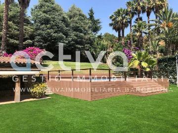 Chalet en alquiler en calle De Batista i Roca, Sant Just Desvern, de 422 m² 6 habitaciones por 7.000