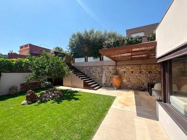 Chalet en alquiler en calle De Julià, Barcelona, de 92 m² 2 habitaciones por 2.500