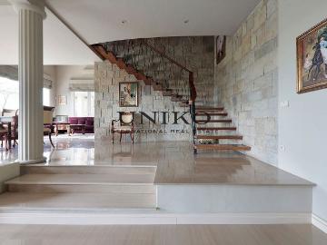 Chalet en alquiler en calle De L'abadessa Olzet, Barcelona, de 511 m² 5 habitaciones por 16.000