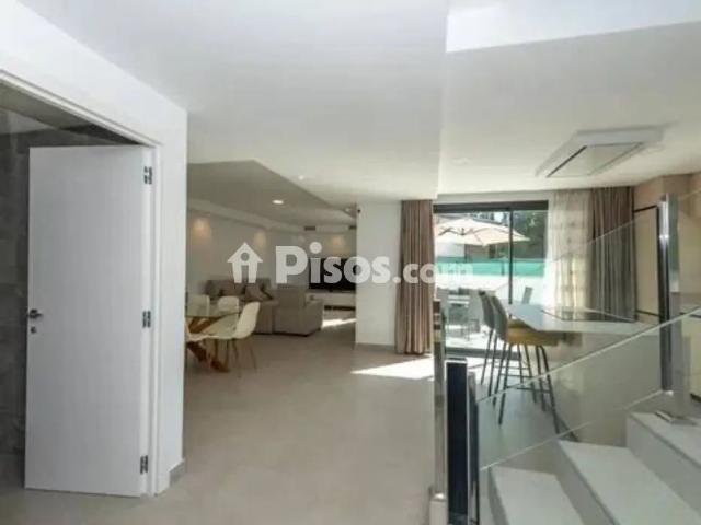 Chalet en alquiler en Calle de Menorca