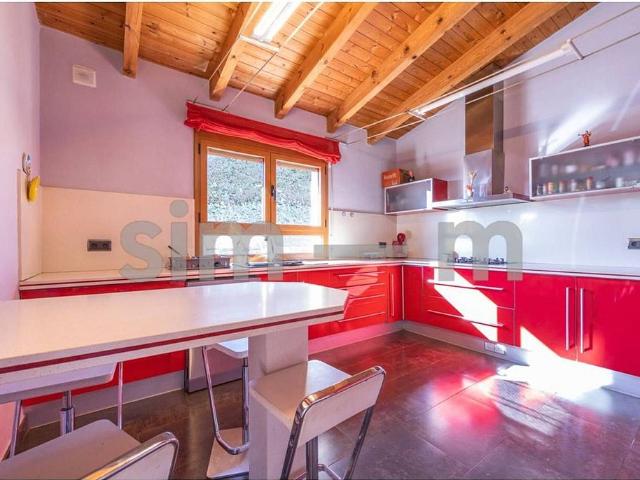 Chalet en alquiler en calle De Sant Miquel de Canyelles, Tona, de 200 m² 4 habitaciones por 2.100