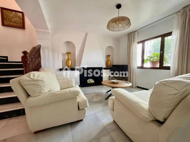 Chalet en alquiler en Calle de Tolox