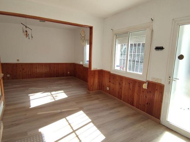 Chalet en alquiler en calle De Tiana, Tiana, de 80 m² 3 habitaciones por 1.500