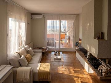 Chalet en alquiler en calle Del Pilar, Premià de Mar, de 340 m² 3 habitaciones por 3.000