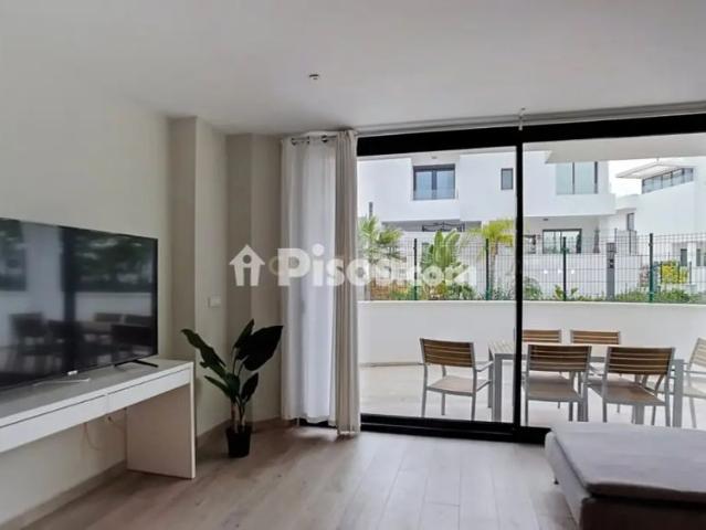 Chalet en alquiler en Calle Encinas