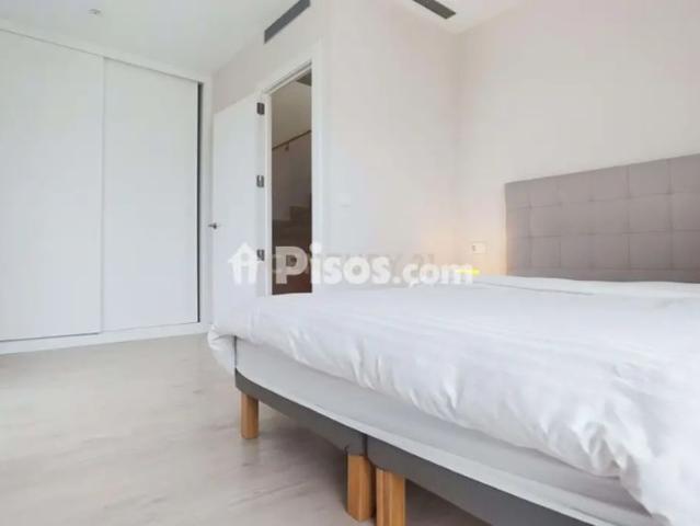 Chalet en alquiler en Calle Encinas