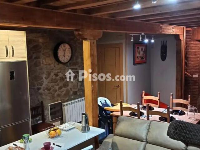 Chalet en alquiler en Calle Lirio, 13