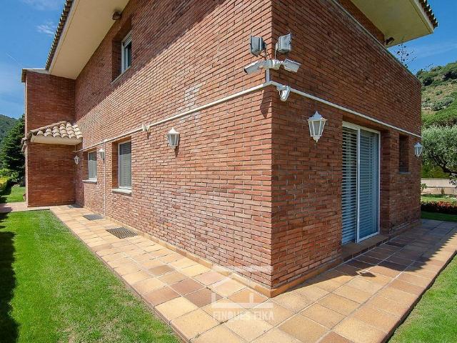 Chalet en alquiler en calle Mal Pas, Argentona, de 510 m² 6 habitaciones por 3.950