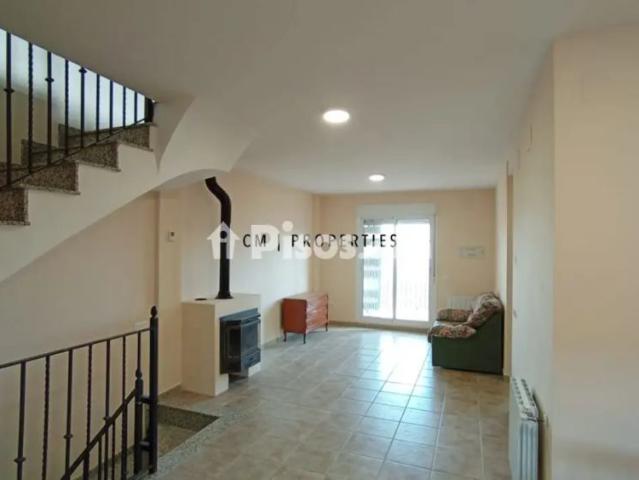 Chalet en alquiler en Calle N 1