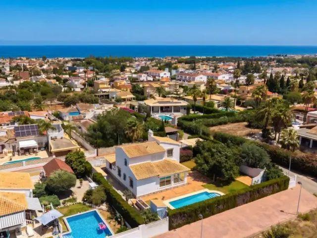 Chalet en alquiler en Calle N A, 1