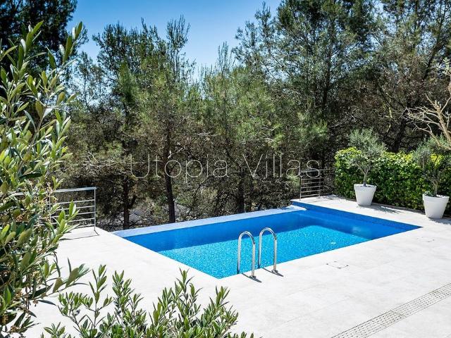 Chalet en alquiler en calle Neptú, Olivella, de 246 m² 4 habitaciones por 2.950