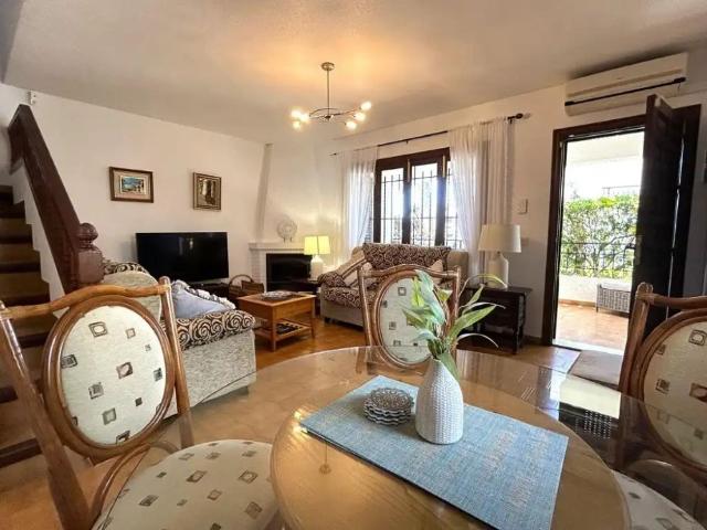 Chalet en alquiler en Calle San Francisco Zenia