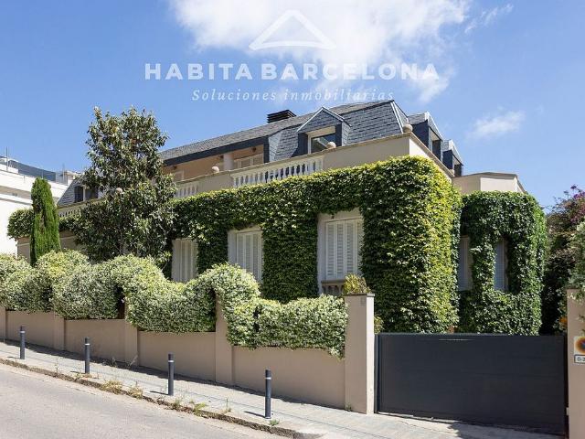 Chalet en alquiler en calle De la Santíssima Trinitat del Mont, Barcelona, de 370 m² 6 habitaciones por 11.500
