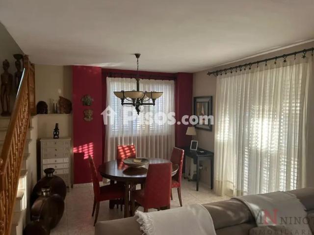 Chalet en alquiler en Calle Puebla Tornesa