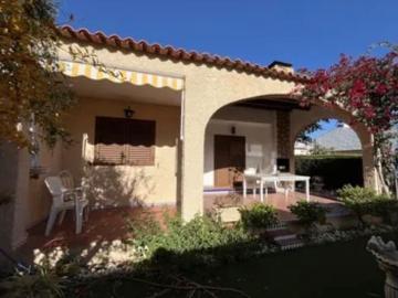Chalet en alquiler en Campoamor, Alicante Costa Blanca