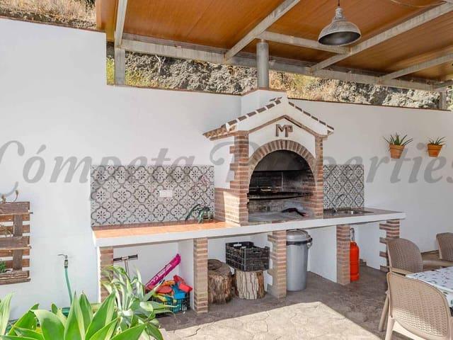 Chalet en alquiler en Canillas de Albaida, Málaga Costa del Sol