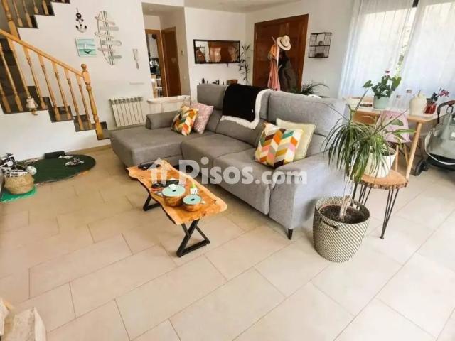 Chalet en alquiler en Carrer Nou