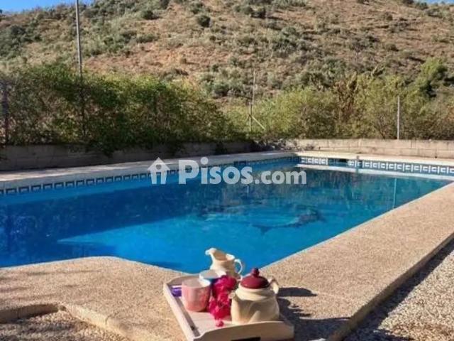Chalet en alquiler en Casabermeja